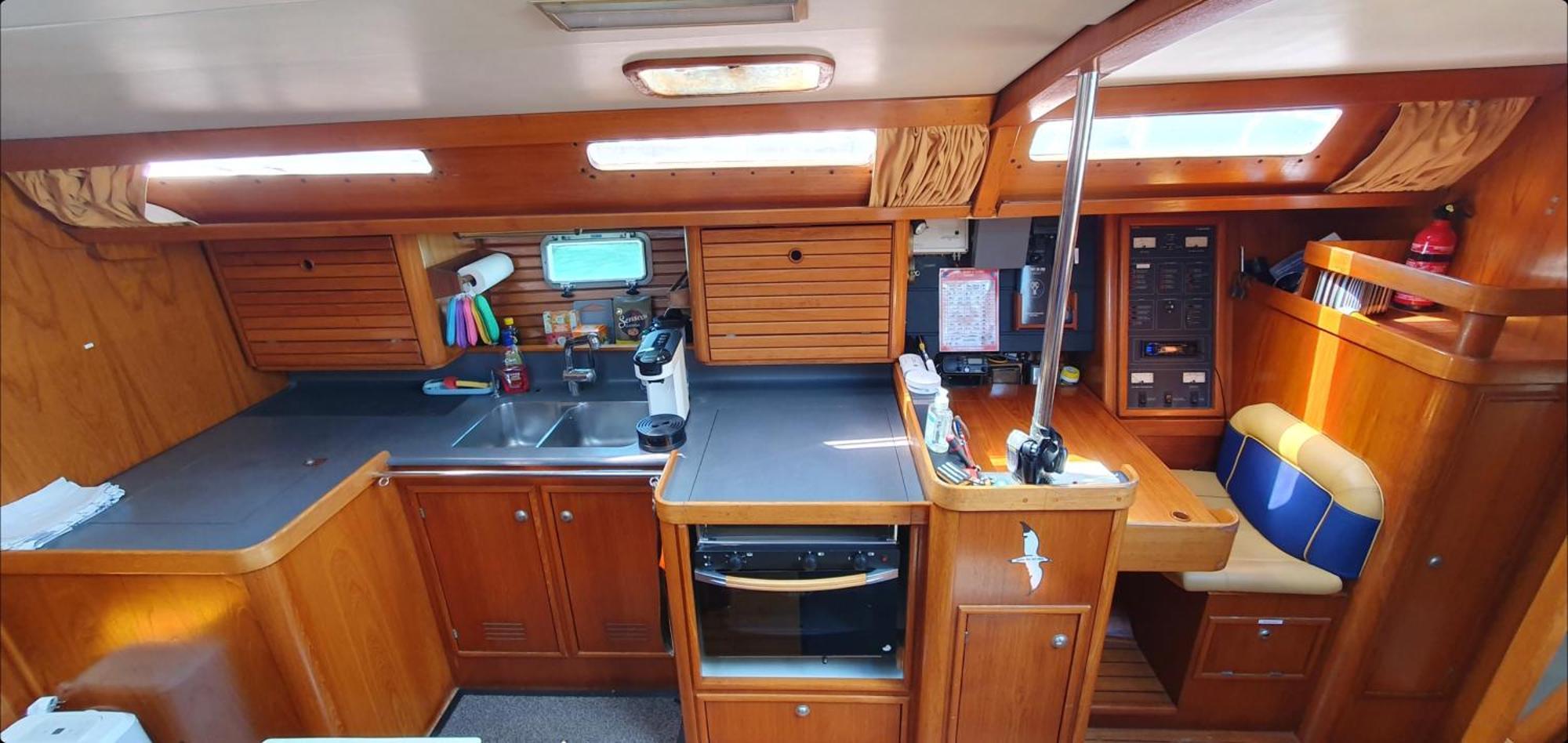 Coriandre 2 - Dormir Sur Un Grand Voilier 9 Personnes By Nuits Au Port La Rochelle  Exterior photo
